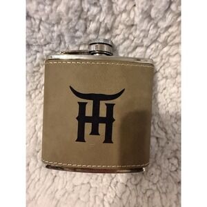 Tom Beckbe 6oz Yellowstone Hip Flask EUC
